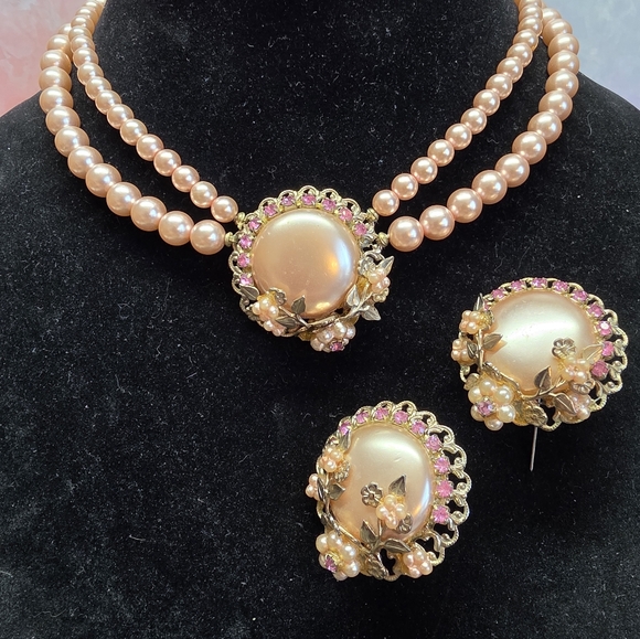 The Unbranded Brand Jewelry - Vintage Pink Moonglow Demi Set Necklace & Clip Earrings Gold Tone